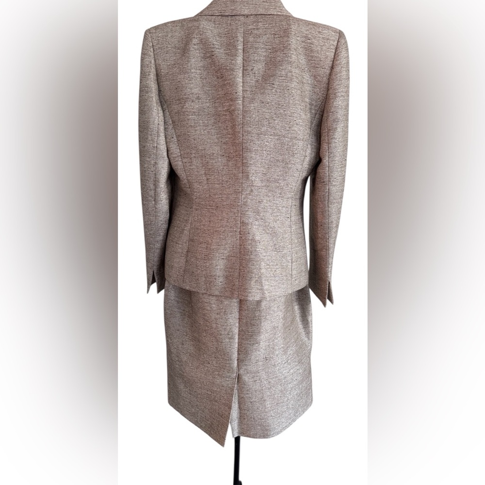 Women's tan tweed Blazer and Skirt Set - Picture 8 of 9